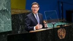 UK to fight Russian disinformation and push new global AI standards, Burnham says