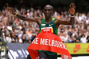 Kenya’s Eliud Kipchoge wins his first marathon in three years in Melbourne
